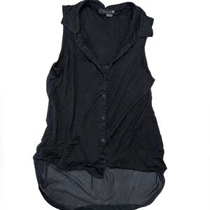 Forever 21 Black Buttoned Sleeveless Top